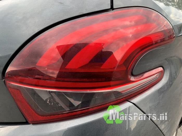 Achterlicht rechts van een Peugeot 208, Auto-onderdelen, Gebruikt, -, -, Ophalen of Verzenden