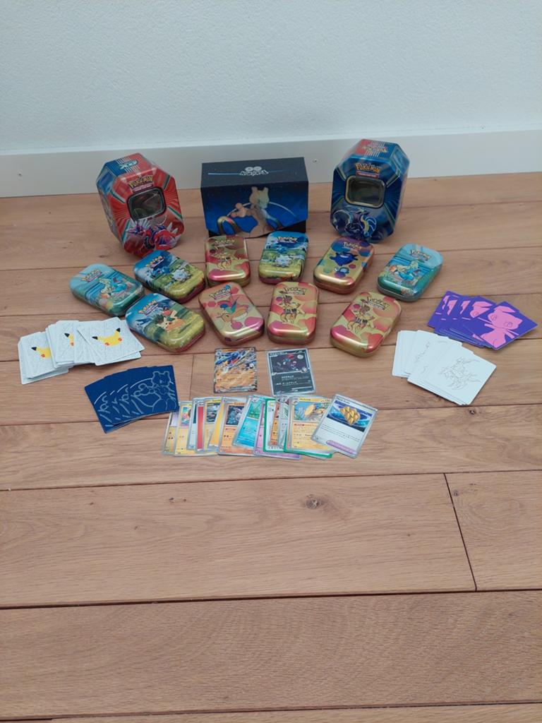 Pokemon lot, tins, kaarten, Ophalen of Verzenden, Zo goed als nieuw