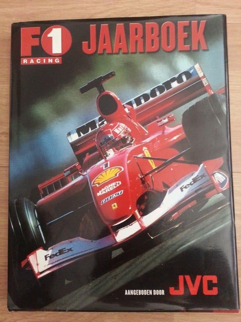 Formule 1 Jaarboek 2001 - 2002, Ophalen of Verzenden, Zo goed als nieuw, Formule 1