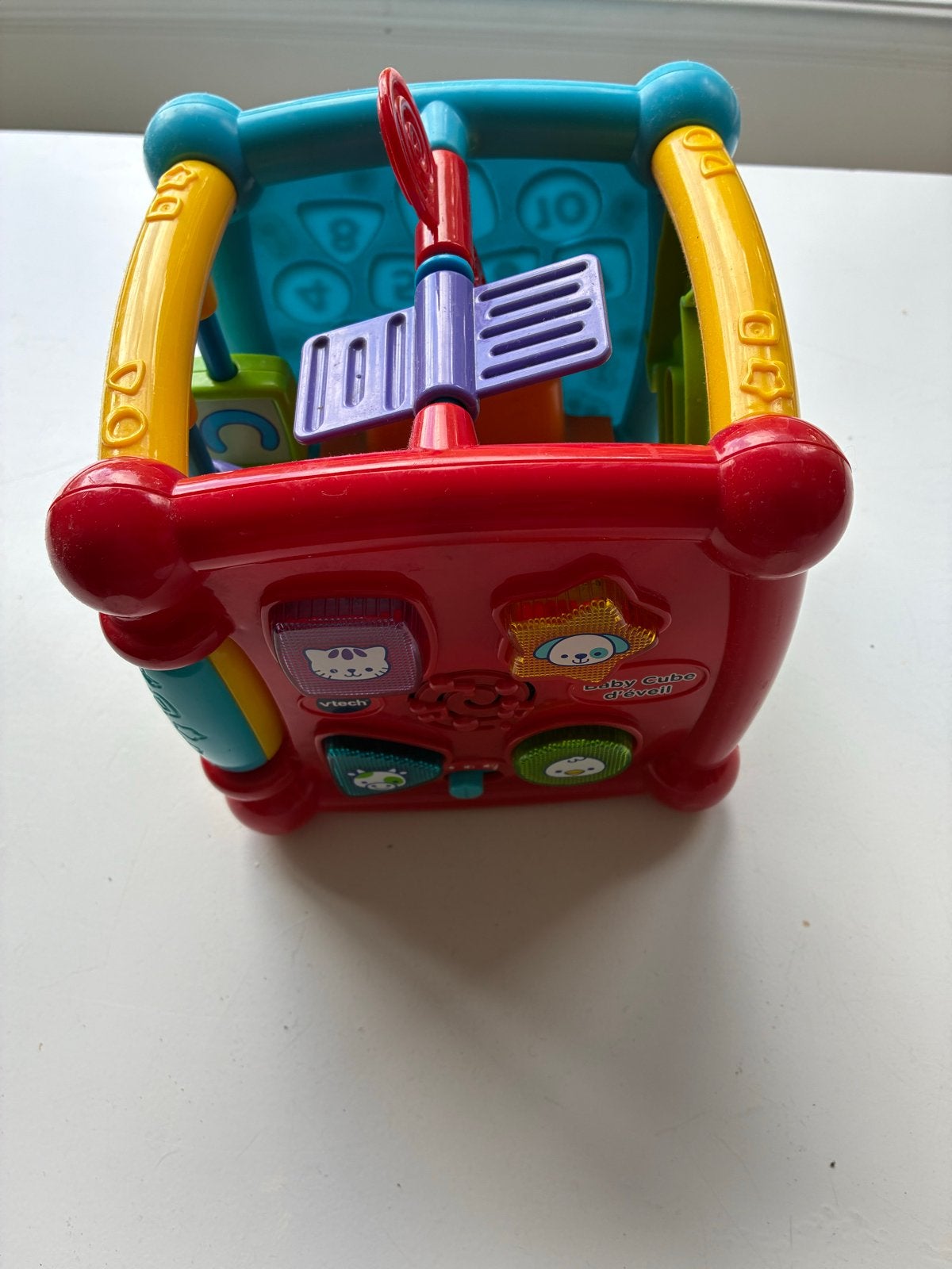 Frans talige VTech Baby Cube d'éveil -  Speelkubus, Ophalen of Verzenden, Gebruikt, Overige typen, Met licht