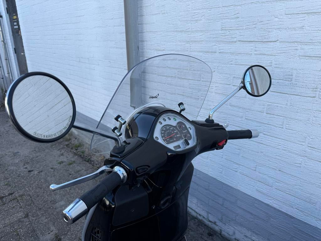 Vespa GTS 300 LXV Super Zwart - Goed onderhouden, Motoren, Scooter, Bedrijf, 1 cilinder