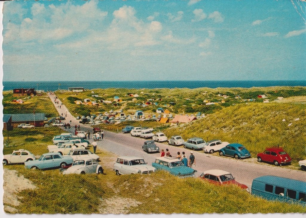 De Koog, Texel met auto's, Borgward Isabella Stationwagon, Ophalen of Verzenden, 1960 tot 1980, Gelopen, Waddeneilanden