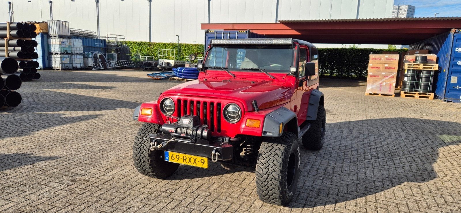 Jeep  wrangler 2000 Rood, Cabriolet, 4 stoelen, 3960 cc, Particulier