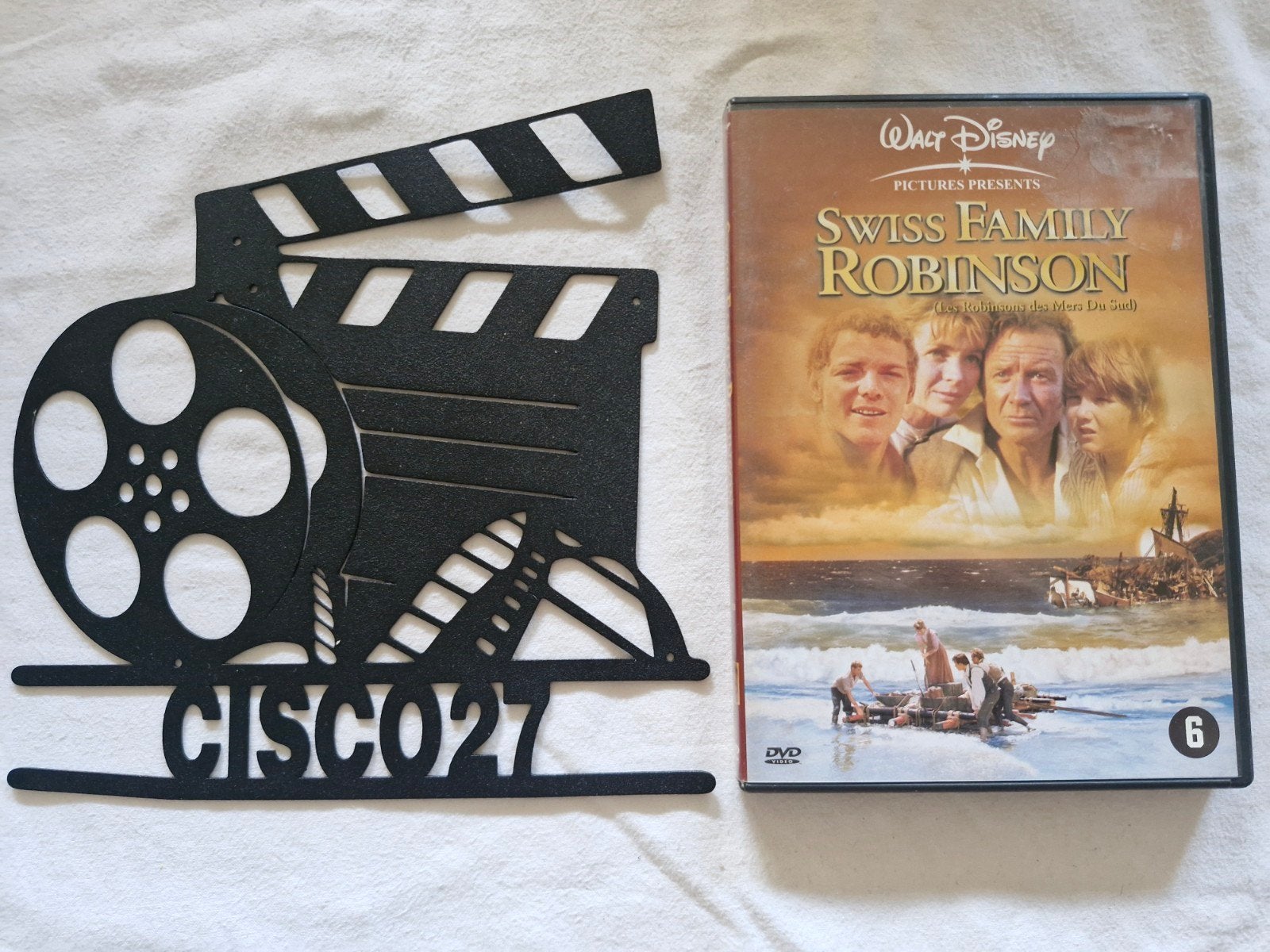 Swiss Family Robinson, Cd's en Dvd's, Nederlands, Ophalen of Verzenden, Zo goed als nieuw, Vanaf 6 jaar