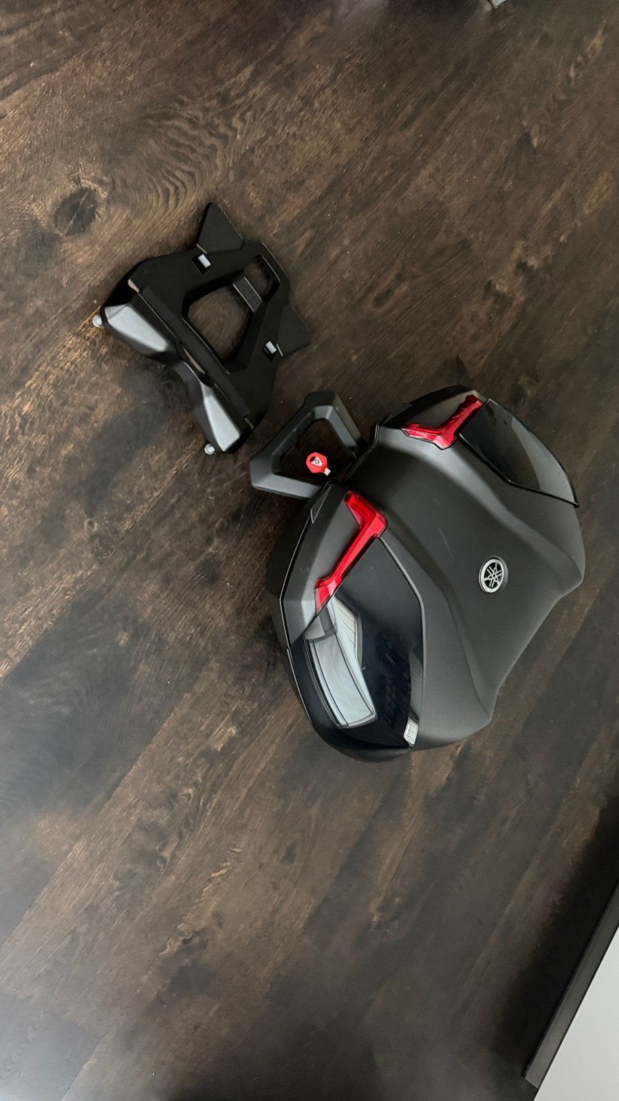 Originele yamaha tracer 9 topkoffer. Geheel conpleet!, Motoren, Ophalen, Gebruikt