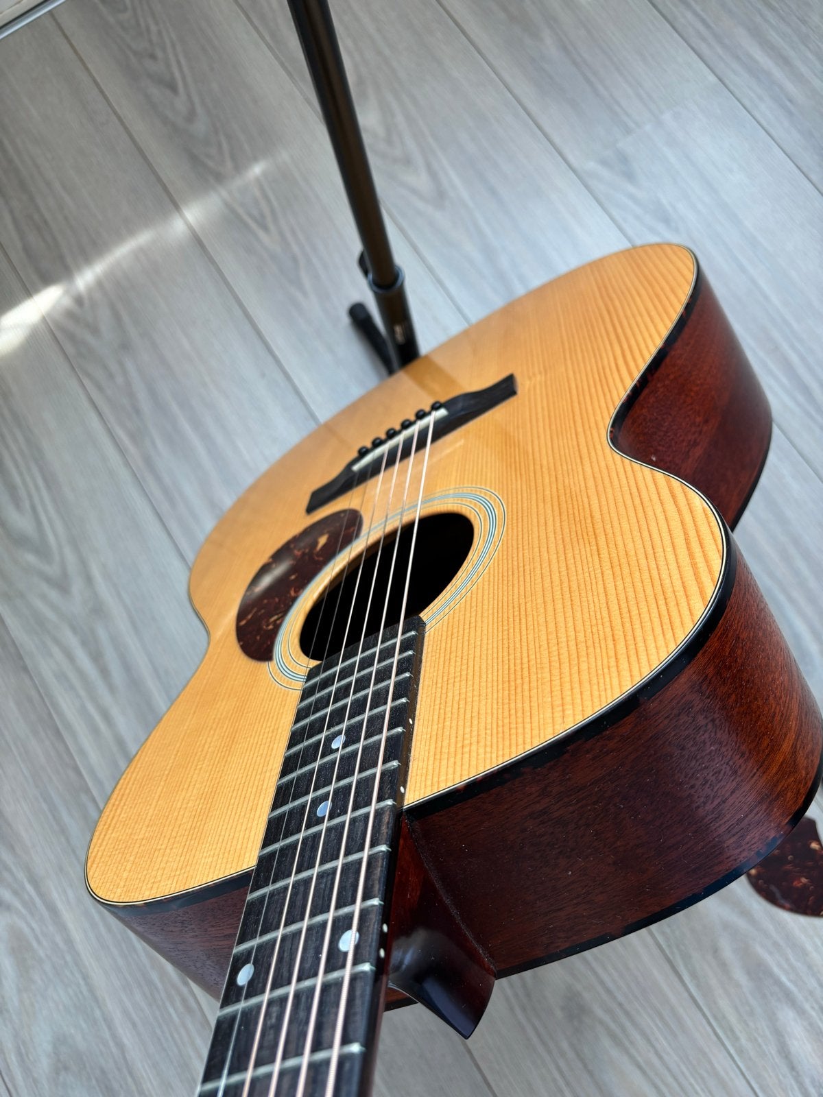 Eastman E1 OM akoestische gitaar, Ophalen, Zo goed als nieuw, Western- of Steelstringgitaar, Met koffer