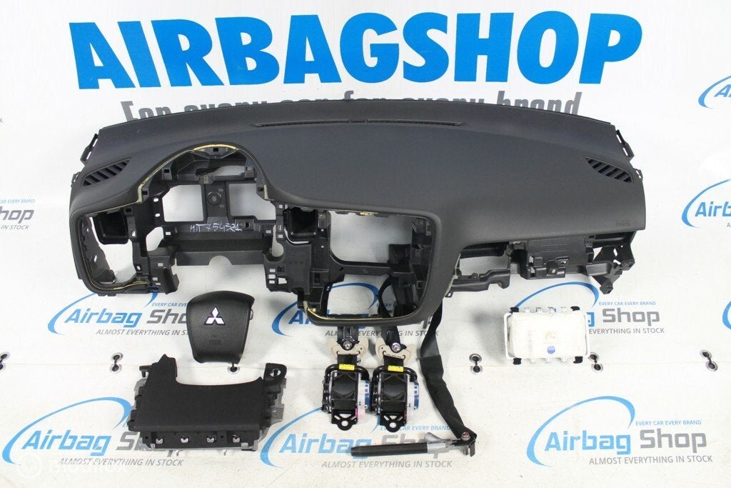 Airbag set - Dashboard Mitsubishi Outlander (2012-heden), Auto-onderdelen, Gebruikt, Ophalen of Verzenden