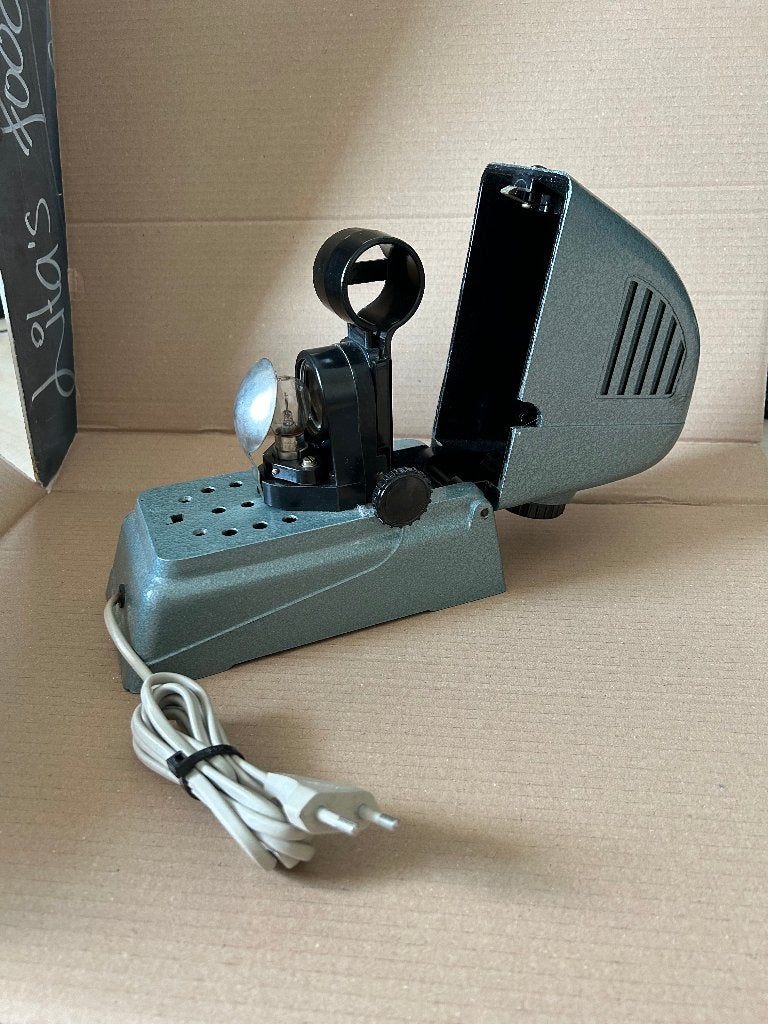 Bajka Diaskop Projector, Verzamelen, Fotografica en Filmapparatuur, Ophalen, 1960 tot 1980, Projector