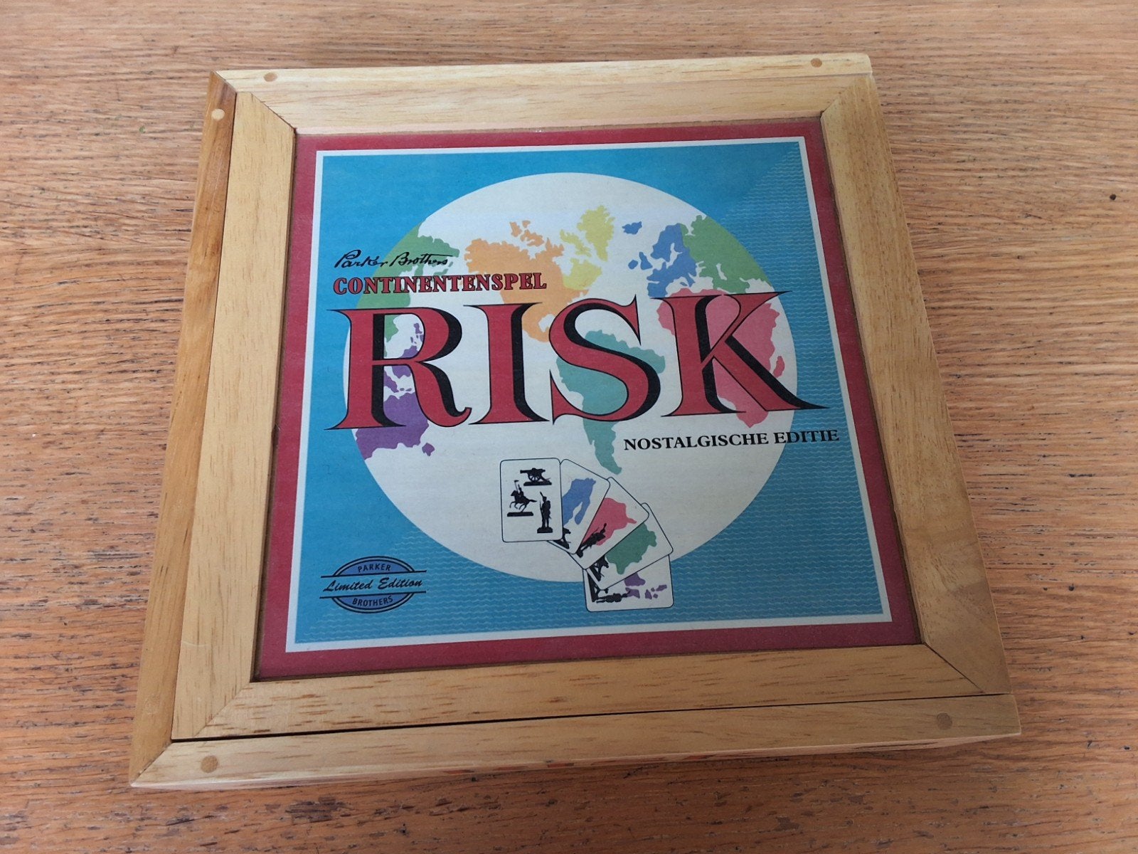 Risk: Nostalgische Editie in Massief Houten Doos - Z.G.A.N., Vijf spelers of meer, Ophalen of Verzenden, Zo goed als nieuw, Parker