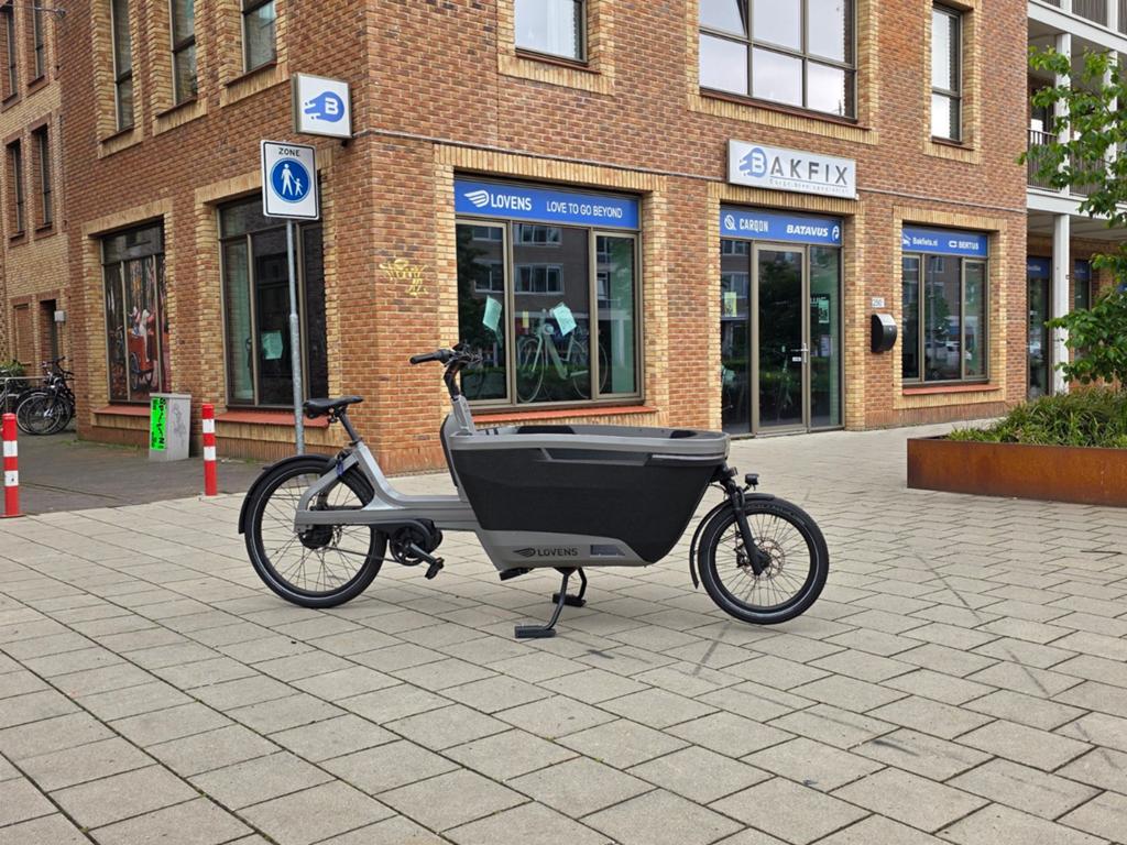 Lovens S65 Krachtige Bakfiets met Toebehoren, 4 kinderen of meer, Huif, Lovens bakfietsen, Zo goed als nieuw