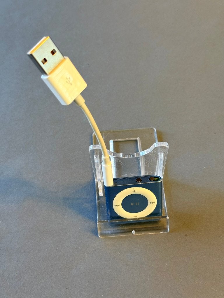 Apple iPod Shuffle 4e Generatie Blauw 2GB, Audio, Tv en Foto, Gebruikt, Shuffle, Blauw, Ophalen of Verzenden