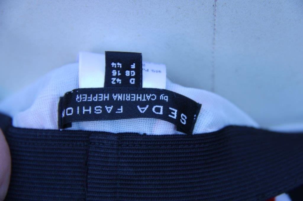 Rok zwart/ rood/ wit Seda mt 42 Vaste prijs, Kleding | Dames, Zwart, Maat 42/44 (L), Ophalen of Verzenden, Zo goed als nieuw
