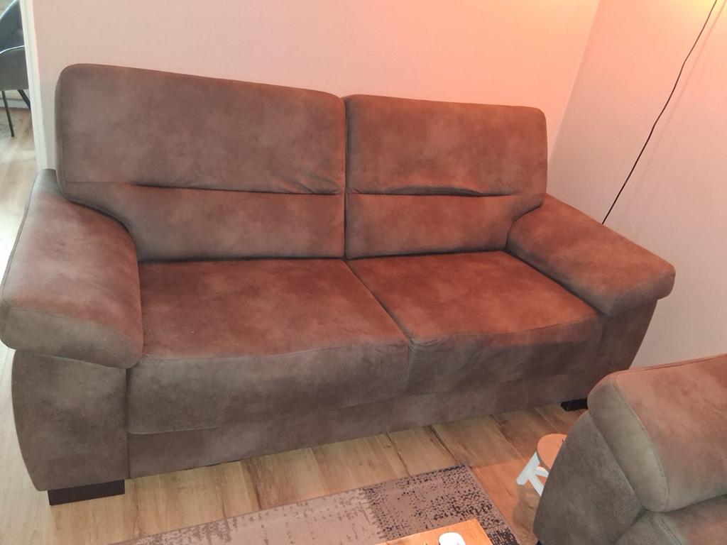 Twee Comfortabele 2-zits banken, bruin stof, Ophalen, Gebruikt, 150 tot 200 cm, Tweepersoons