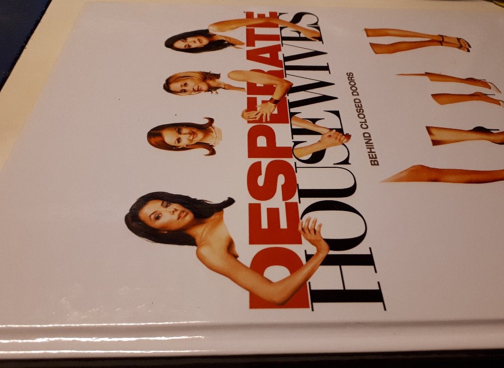 Desperate Housewives: Behind Closed Doors, Ophalen of Verzenden, Gelezen