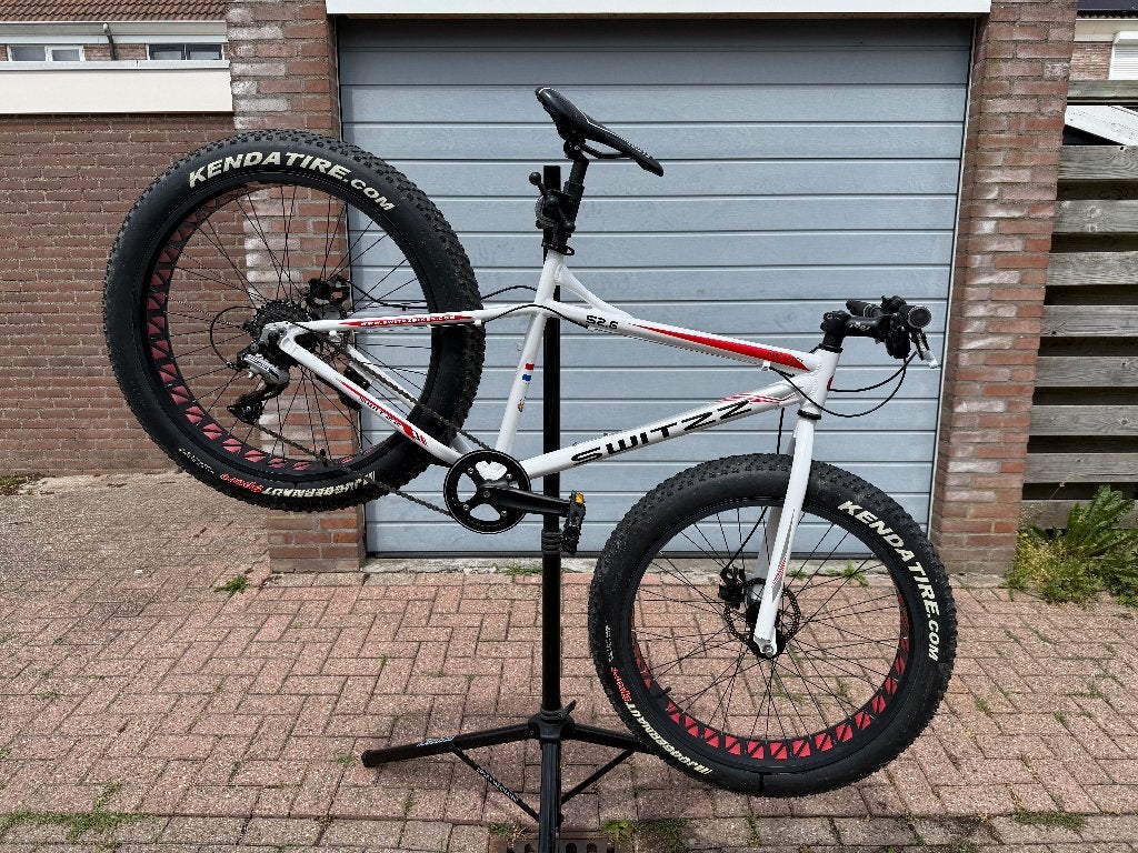 Switzz Fatbike 26x4.0 (maat M) 8 versnellingen, 49 tot 53 cm, Zo goed als nieuw, Ophalen, Overige merken