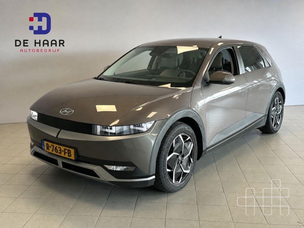 Hyundai IONIQ 5 CONNECT+ 73KWH - TREKHAAK - BOSE - LEER, Automaat, Gebruikt, Overige modellen, Met garantie (alle)