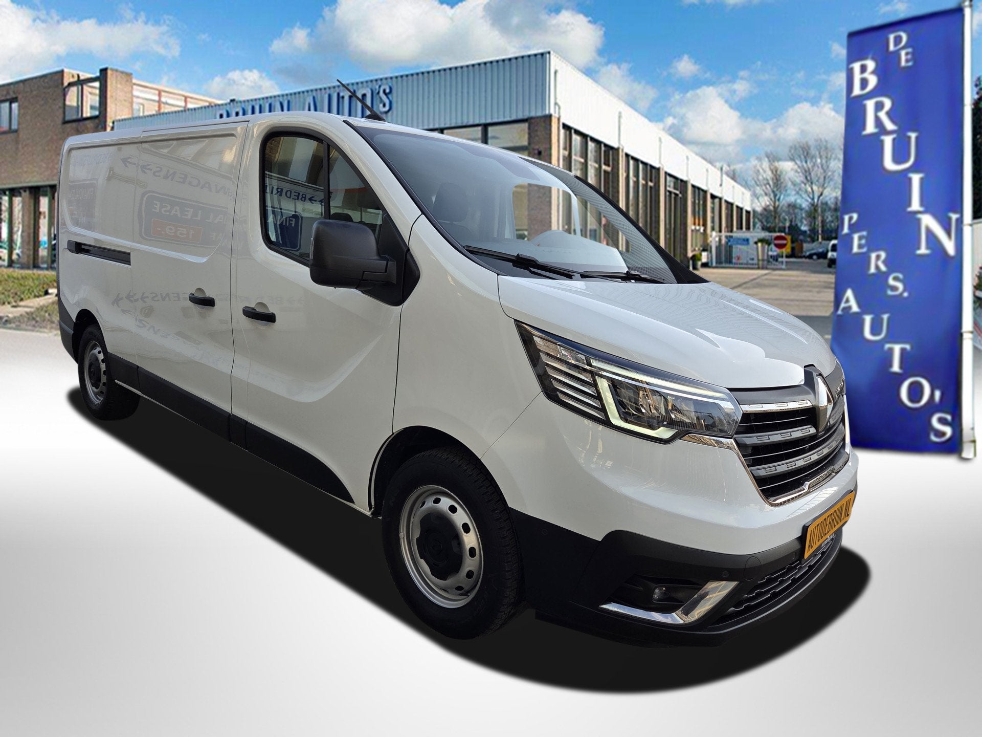 Renault Trafic 2.0 dCi 130Pk/ 96 Kw Nieuw model L2 Business, Auto's, Voorwielaandrijving, Stof, Gebruikt, 4 cilinders