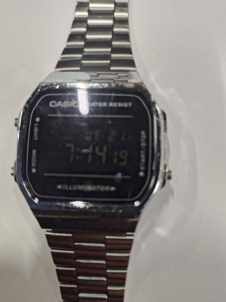Casio horloge - Klassiek digitaal polshorloge, Ophalen, Gebruikt, Staal, Polshorloge