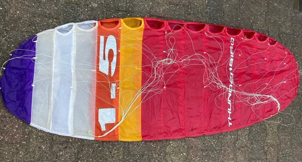 Thunderbird 1.5 Kite - matras - Zo goed als nieuw, Gebruikt, Geen board, Ophalen of Verzenden, Kite