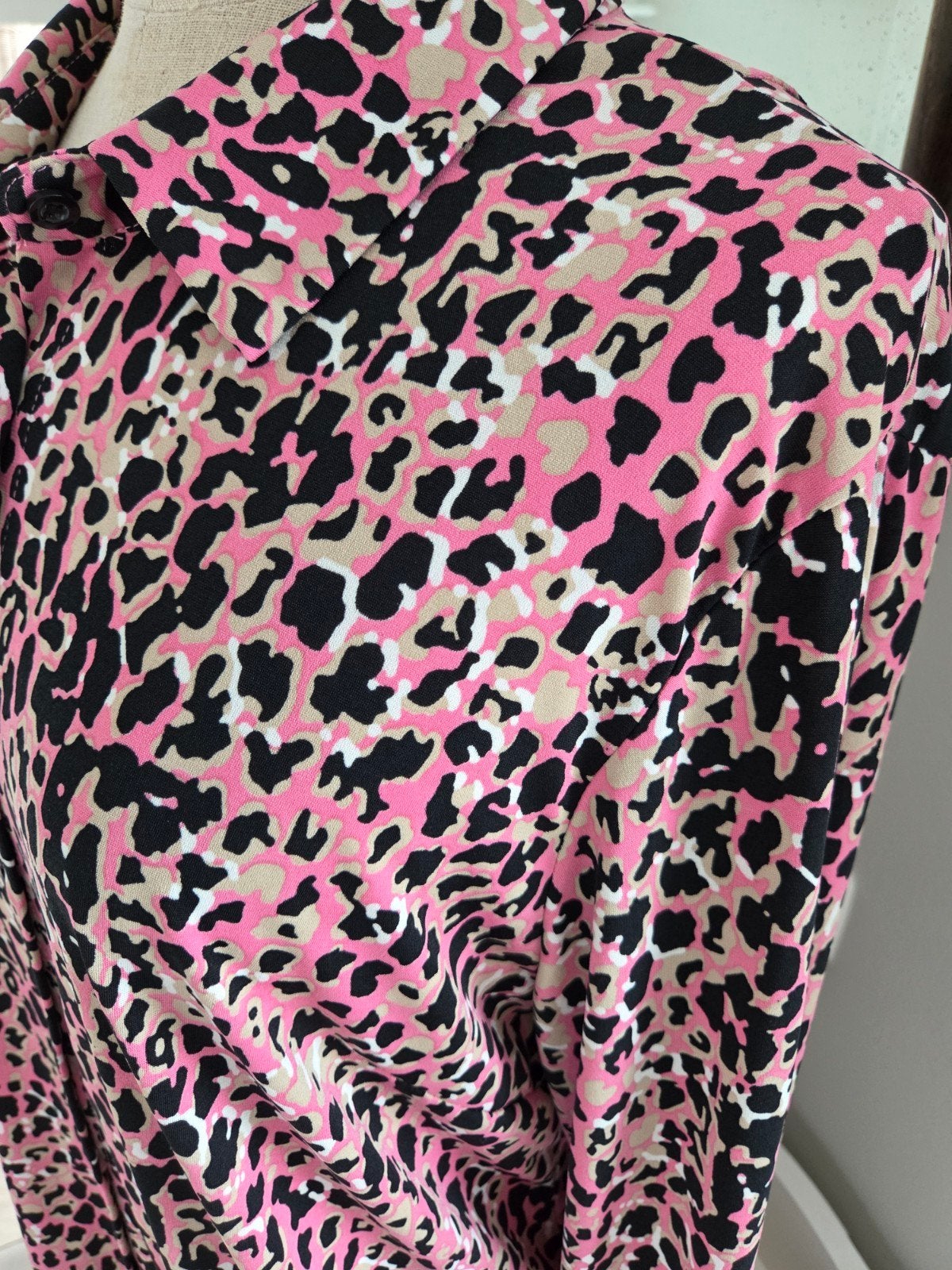 Enjoy roze blouse met panterprint maat 44 XXL, Kleding | Dames, Maat 42/44 (L), Enjoy, Ophalen of Verzenden, Zo goed als nieuw
