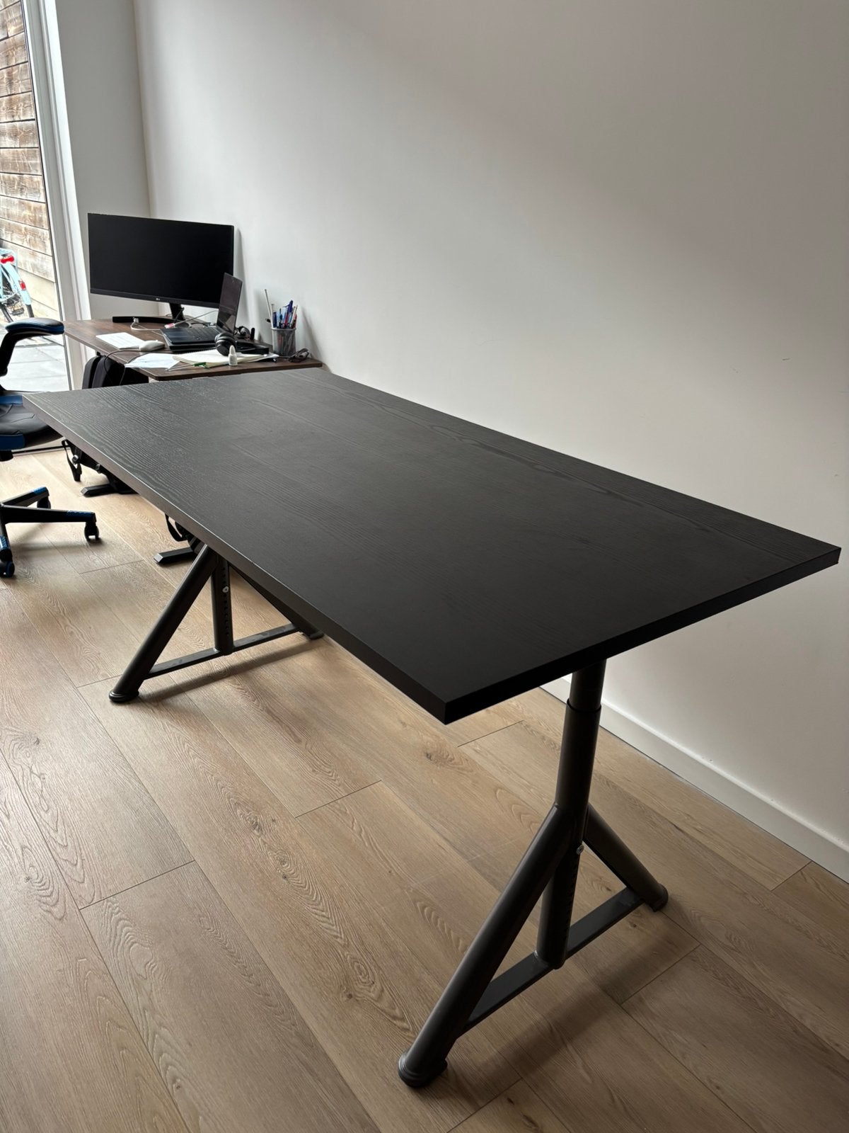IKEA IDÅSEN bureau 16080 – zo goed als nieuw, Huis en Inrichting, Bureaus, Ophalen, Zwart, 160 cm, Hout