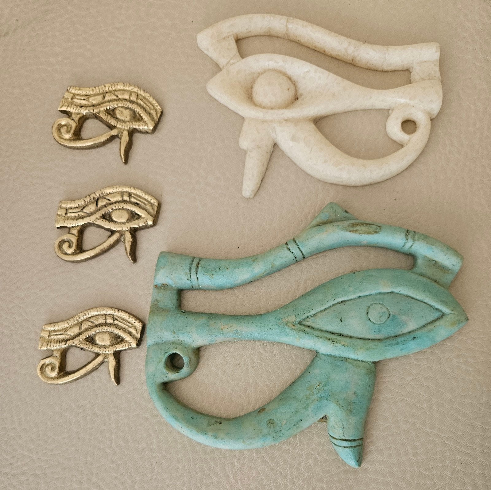 Egyptische Horus Oog Amuletten - Diverse Materialen, Ophalen of Verzenden, Gebruikt, Beeld(je), Overige religies