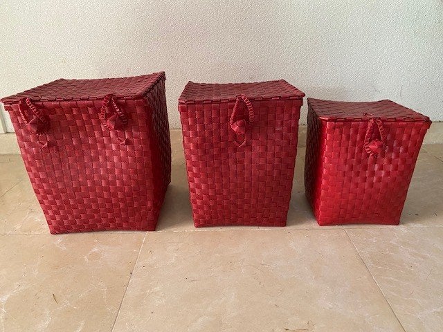 Originele nieuwe handed by manden in warm donker rood, Met deksel, Mand, Verzenden, Textiel