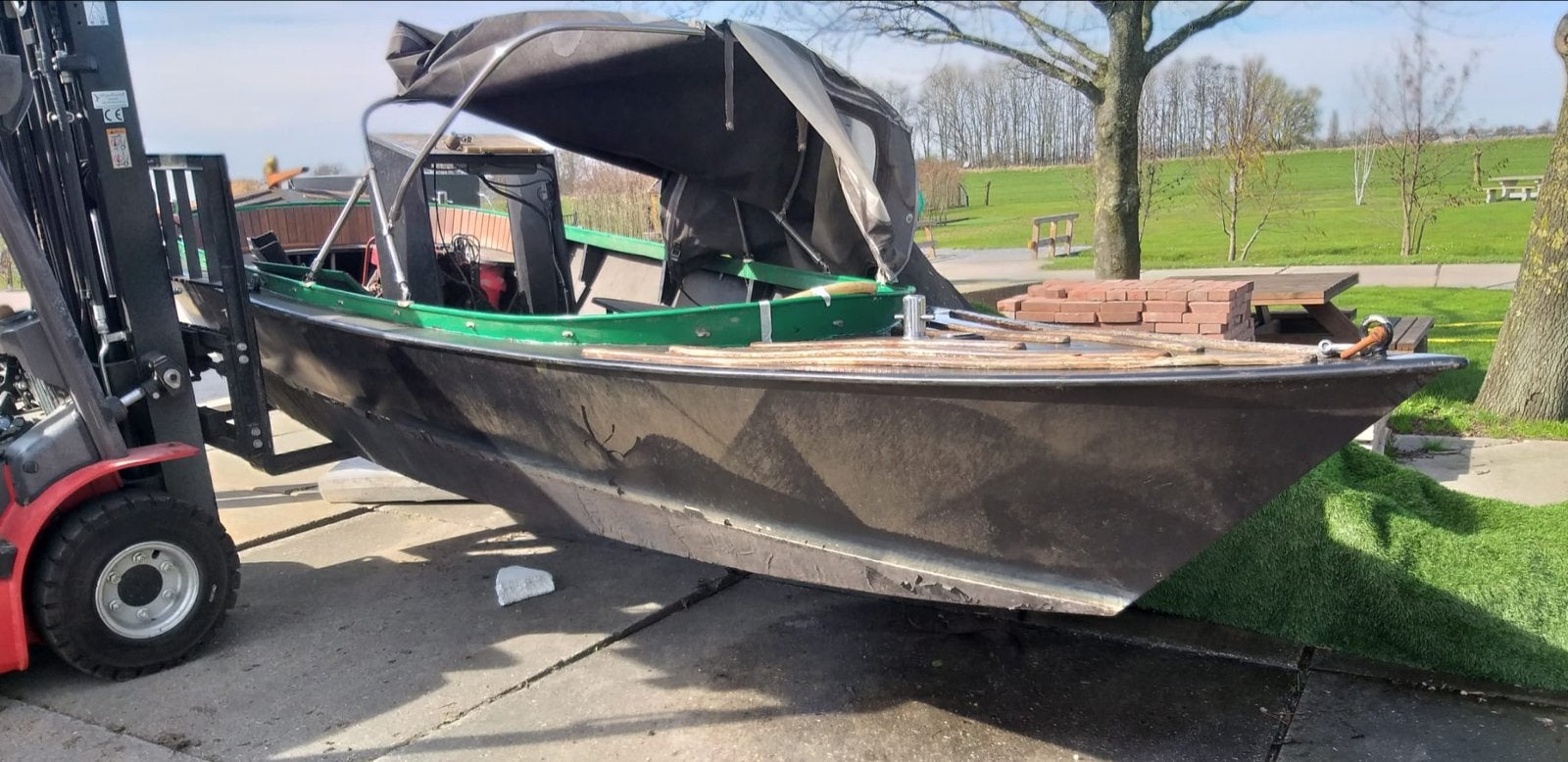 Stalen Sloep met Binnenboordmotor, Overige merken, Gebruikt, Afdekzeil, Binnenboordmotor