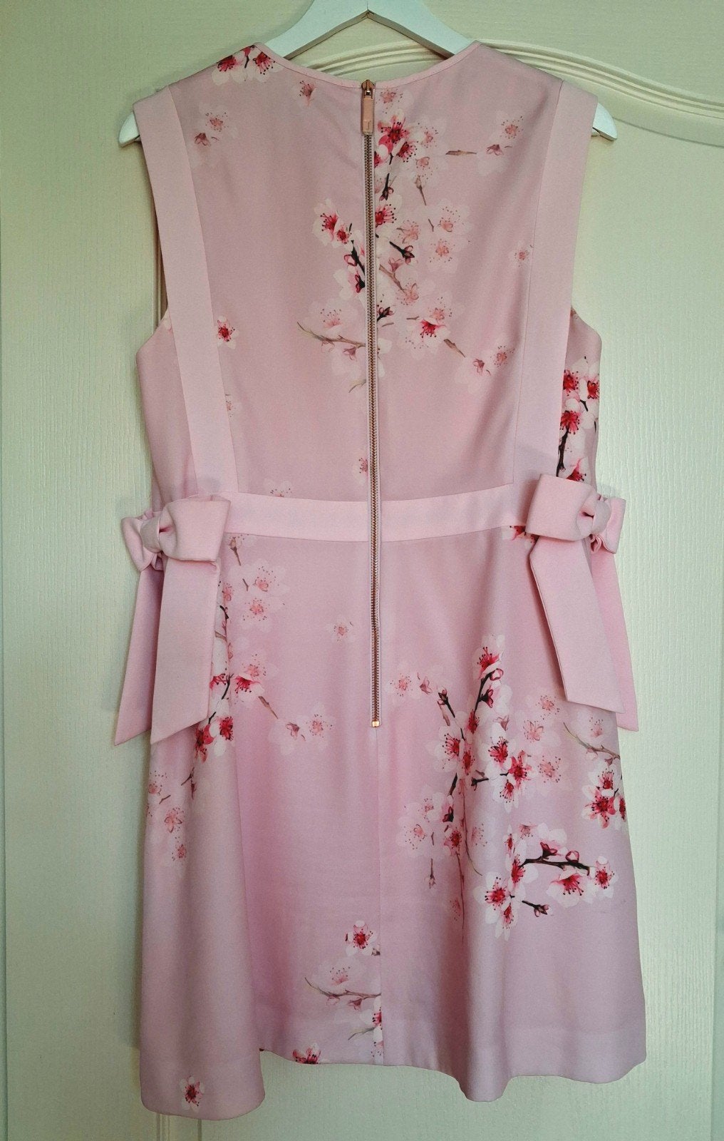 Ted Baker zomerjurk met bloemenprint, Maat 42/44 (L), Ophalen of Verzenden, Zo goed als nieuw, Roze