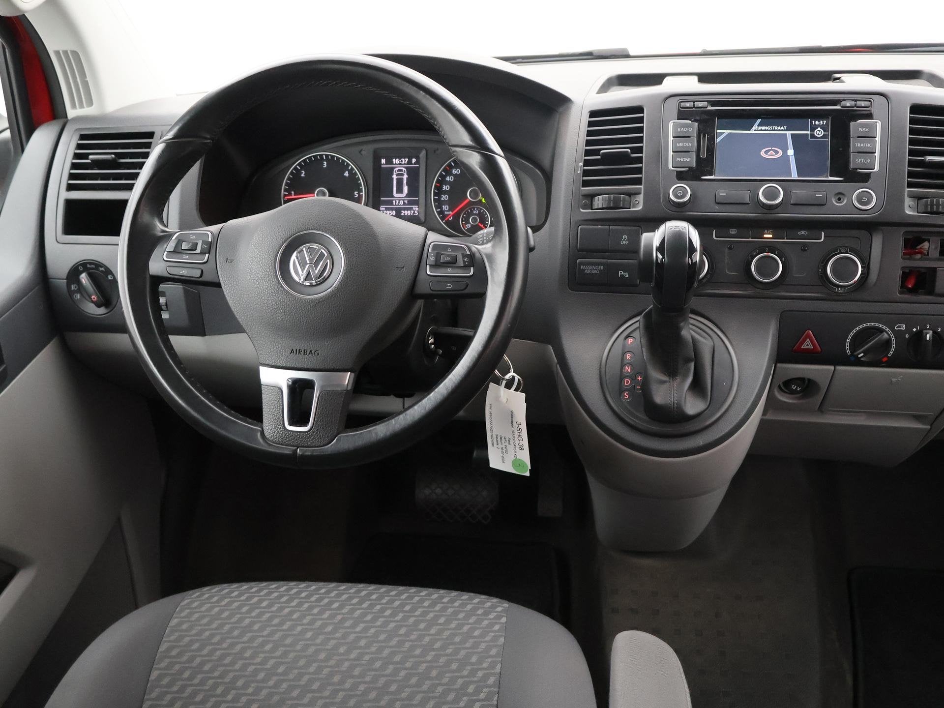 Volkswagen Transporter Kombi 2.0 TDI 140 PK DSG AUT. L2H1 8-, Euro 5, Stof, Gebruikt, 241 €/maand