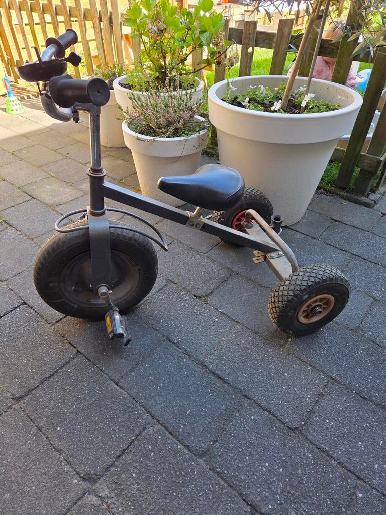 Stevige driewieler voor kinderen - Gebruikt, Ophalen, Gebruikt, Terugtraprem