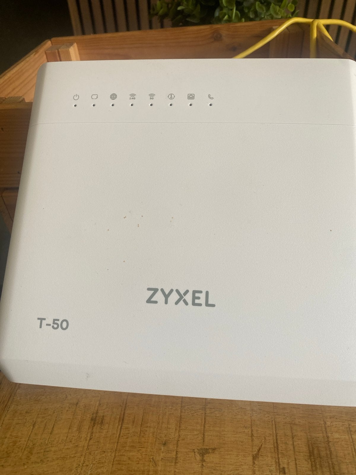 Zyxel T-50 Router met modem - Zo goed als nieuw, Ophalen of Verzenden, Zo goed als nieuw, Router met modem
