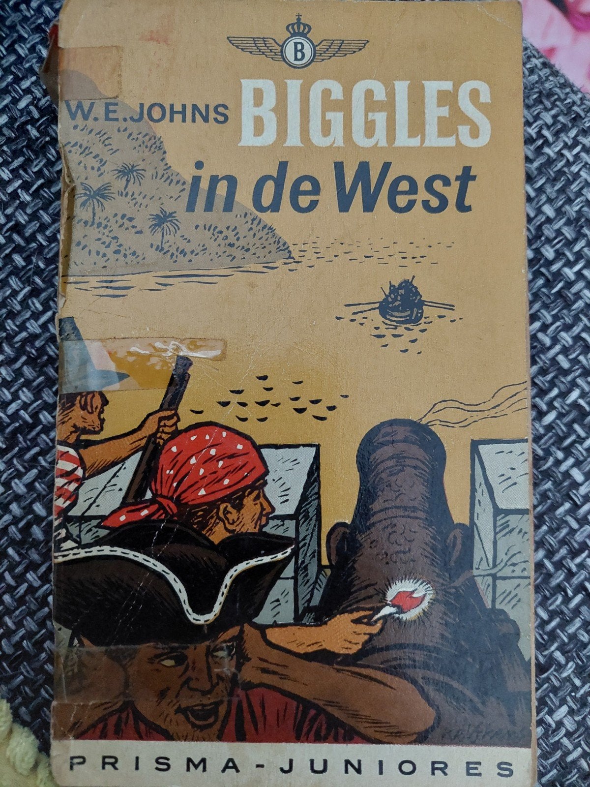 Biggles in de West - W.E. Johns (Prisma Juniores), Ophalen of Verzenden, Gelezen, W.E. Johns, Fictie