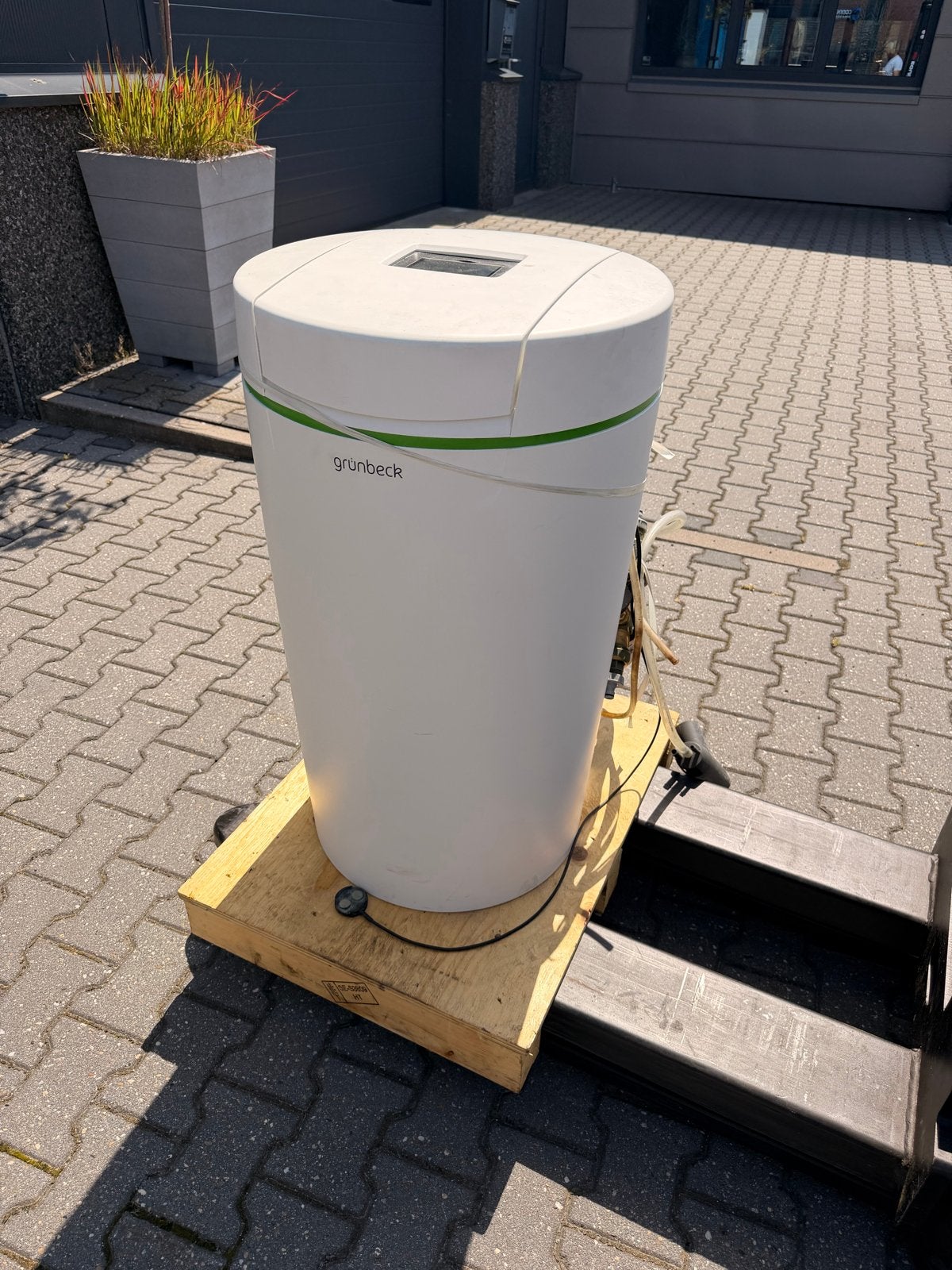 Grote Grundig waterontharder - Zacht water voor uw huis, Witgoed en Apparatuur, Waterontharders, Ophalen of Verzenden, Zo goed als nieuw