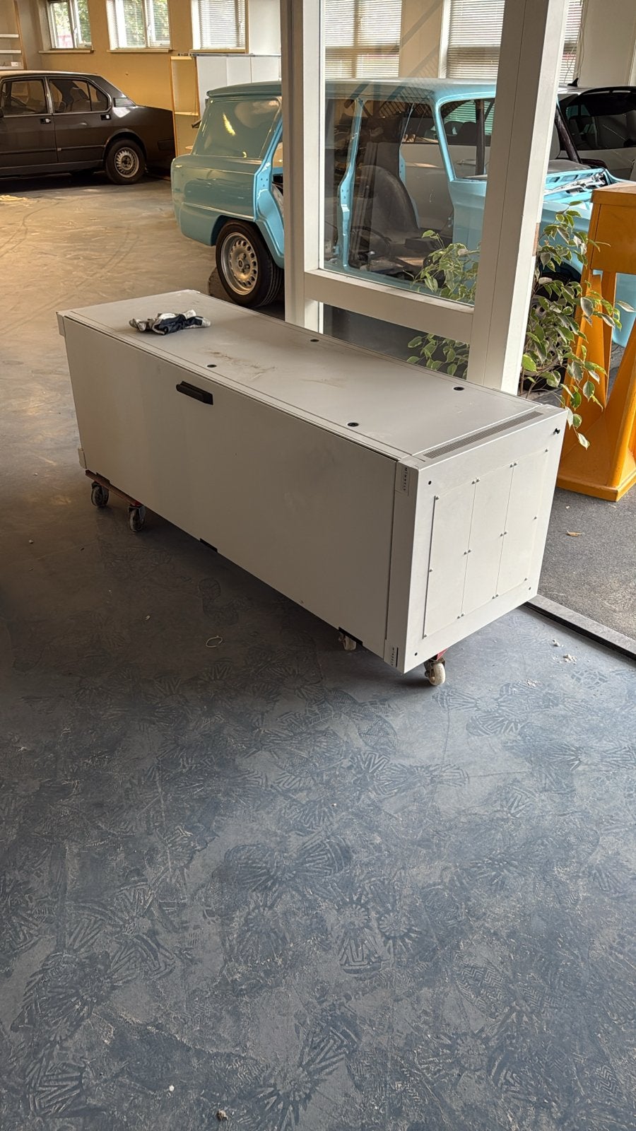 Minkels Patchkast (excl. bekabeling), Ophalen, Zo goed als nieuw, Plaatstaal