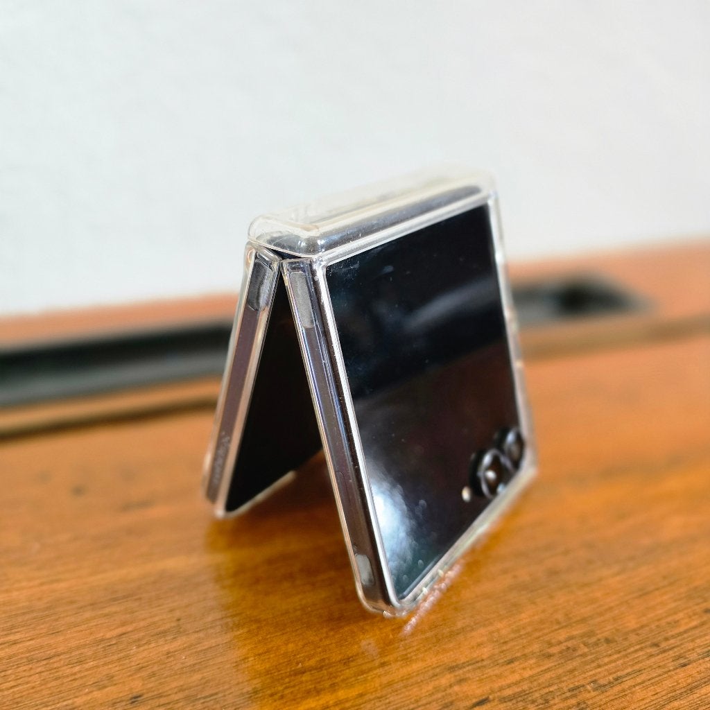Samsung Galaxy Z Flip7 met 512GB en Magsafe hoes, Telecommunicatie, Zwart, Touchscreen, Zo goed als nieuw, Zonder simlock