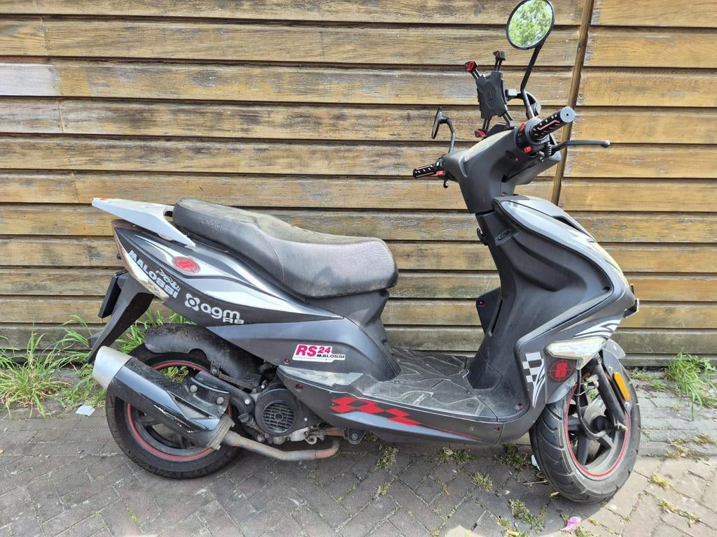 AGM R8 – Opknapper / Donorscooter – Met Schade – Bieden, Fietsen en Brommers, Scooters | SYM, Ophalen, Gebruikt, Benzine, Overige modellen