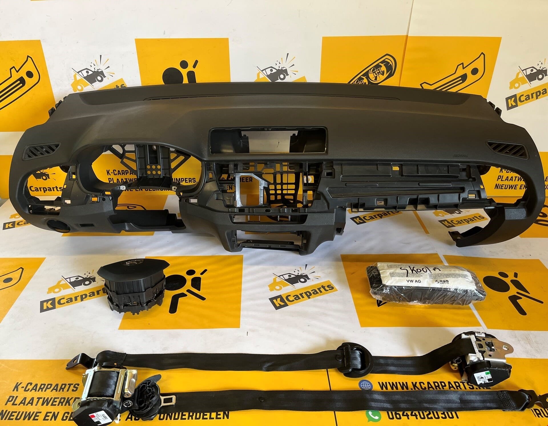 Airbagset Skoda Fabia III 3 origineel Airbagset + Dashboard, Auto-onderdelen, Info@fabrikant.eu, Fabrikantstraat 1
1000 AA  Amsterdam, NL