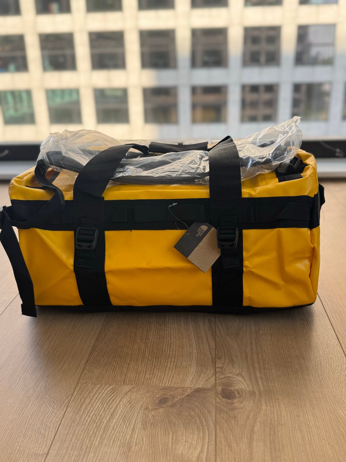 Base Camp Duffel - Geel Unisex Reistas, Ophalen of Verzenden, Nieuw, Overige kleuren, 115 cm of meer
