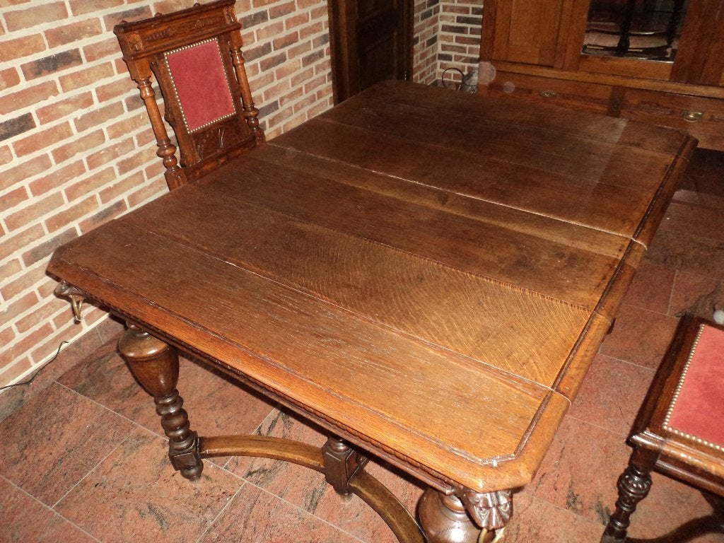 Mechelse tafel met leeuwenkoppen met koperen ringen, Antiek en Kunst, Ophalen