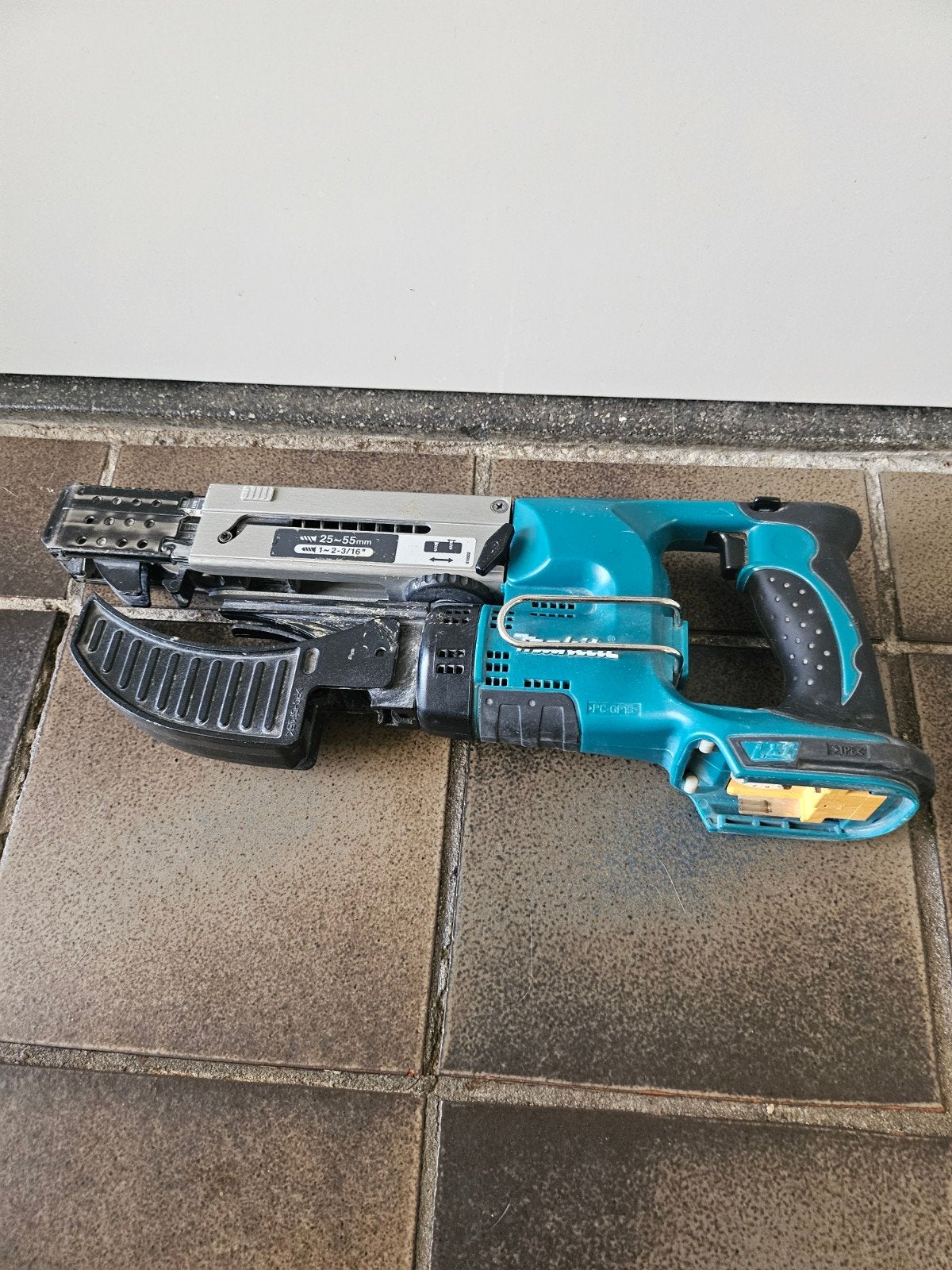 Makita Accu Schroefautomaat DFR550Z, Variabele snelheid, Ophalen of Verzenden, Minder dan 400 watt, Zo goed als nieuw