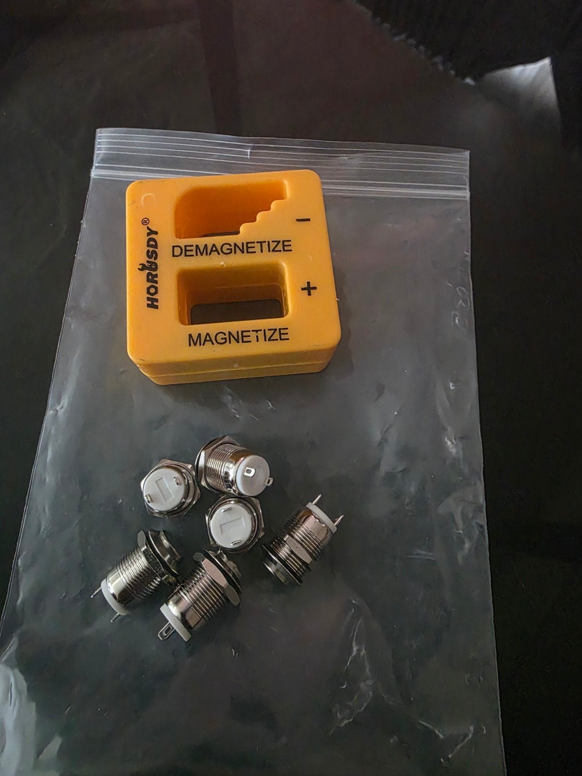 HORUSDY Magnetiseerder Demagnetiseerder met Drukknoppen, Ophalen of Verzenden, Zo goed als nieuw