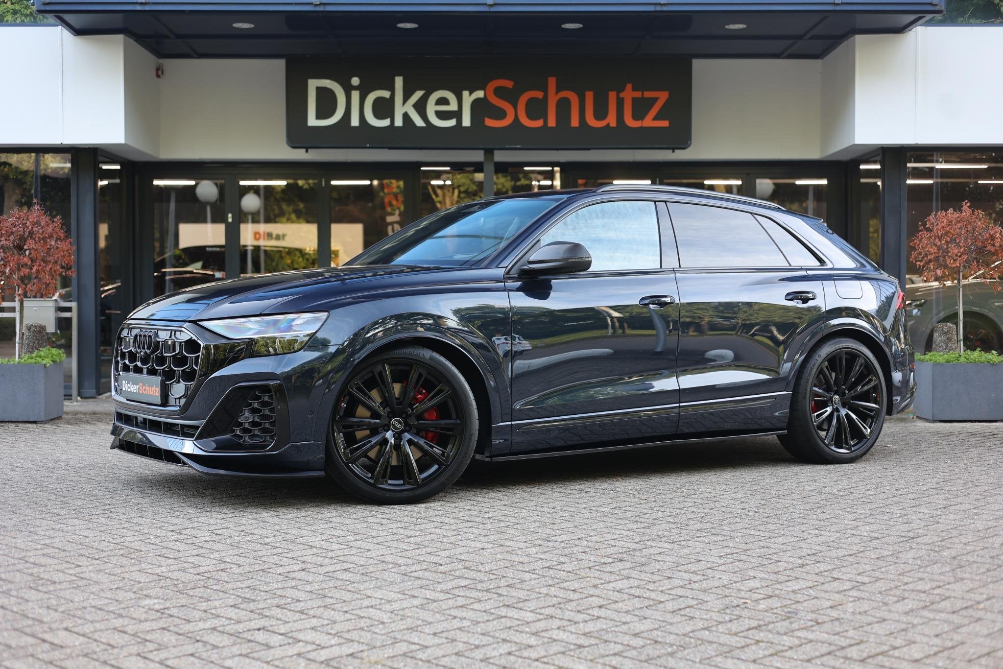 Audi Q8 60 TFSIe Competition Bodykit | Vierwielb. | Massage, Automaat, 2995 cc, 26 kWh, Bedrijf