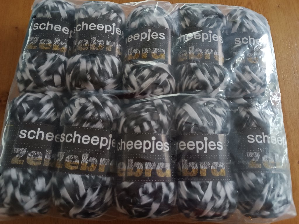 Scheepjes Zebra 10 Bollen 100% polyester per bol 50gr nieuw, Ophalen of Verzenden, Nieuw, Breien of Haken, Wol of Garen
