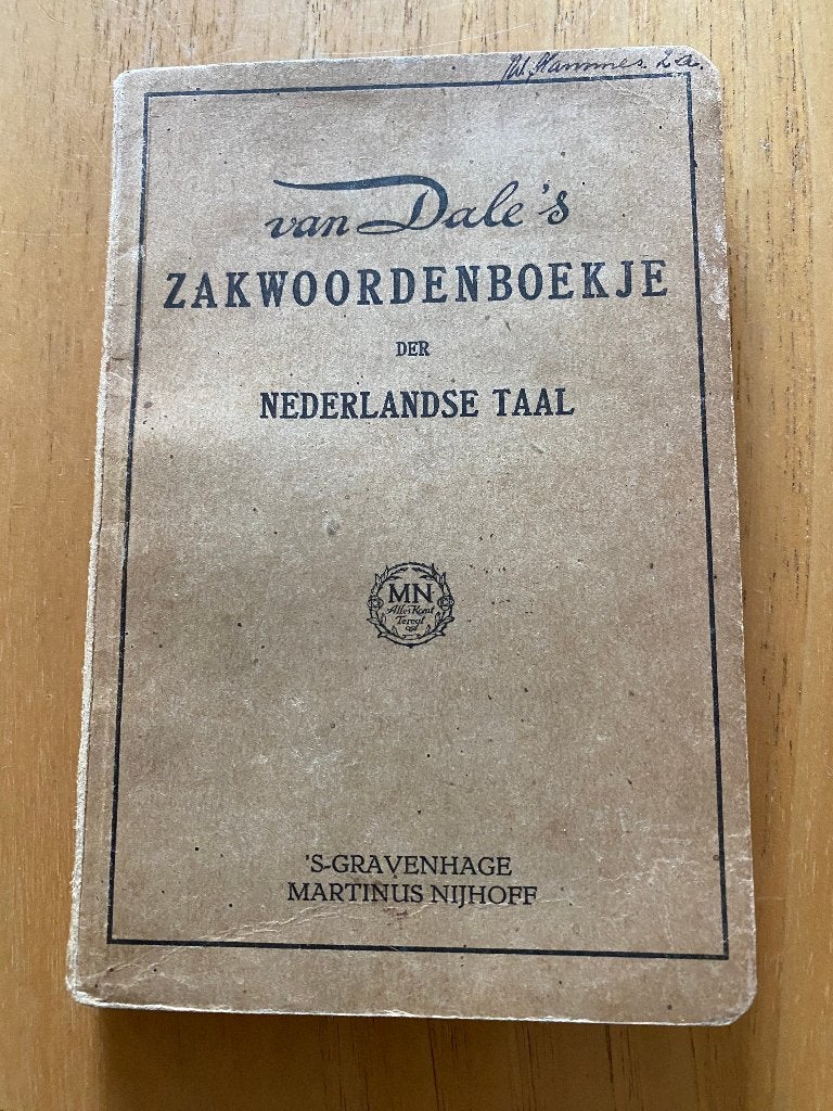 Van Dale's zakwoordenboekje der Nederlandse taal 1946, Nederlands, Van Dale, Ophalen, Gelezen