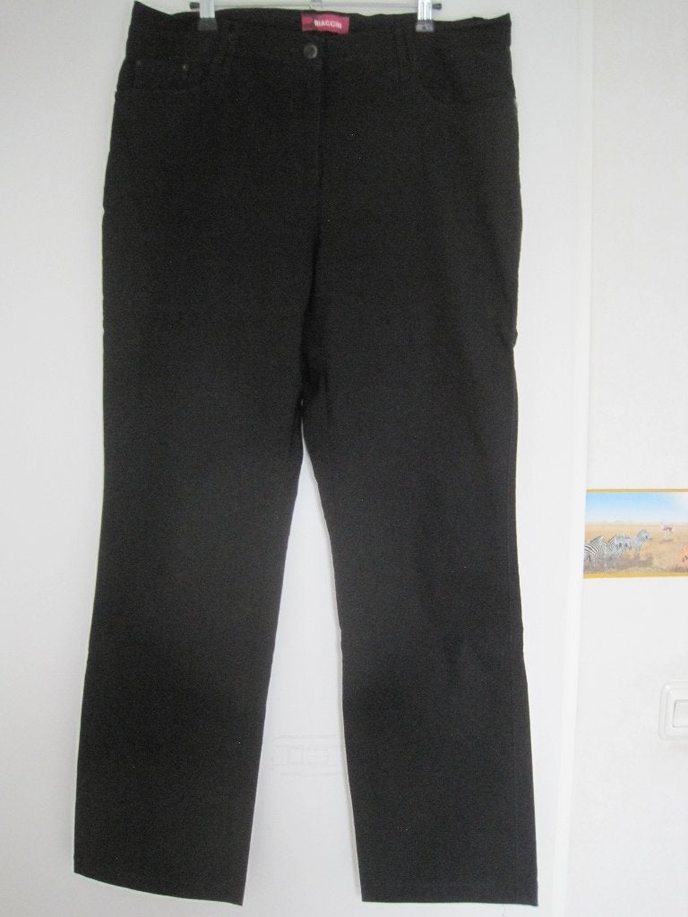 135 - Biaggini zwarte broek - comfortabel en stijlvol mt 44, Biaggini, Verzenden, Zwart, Maat 42/44 (L)