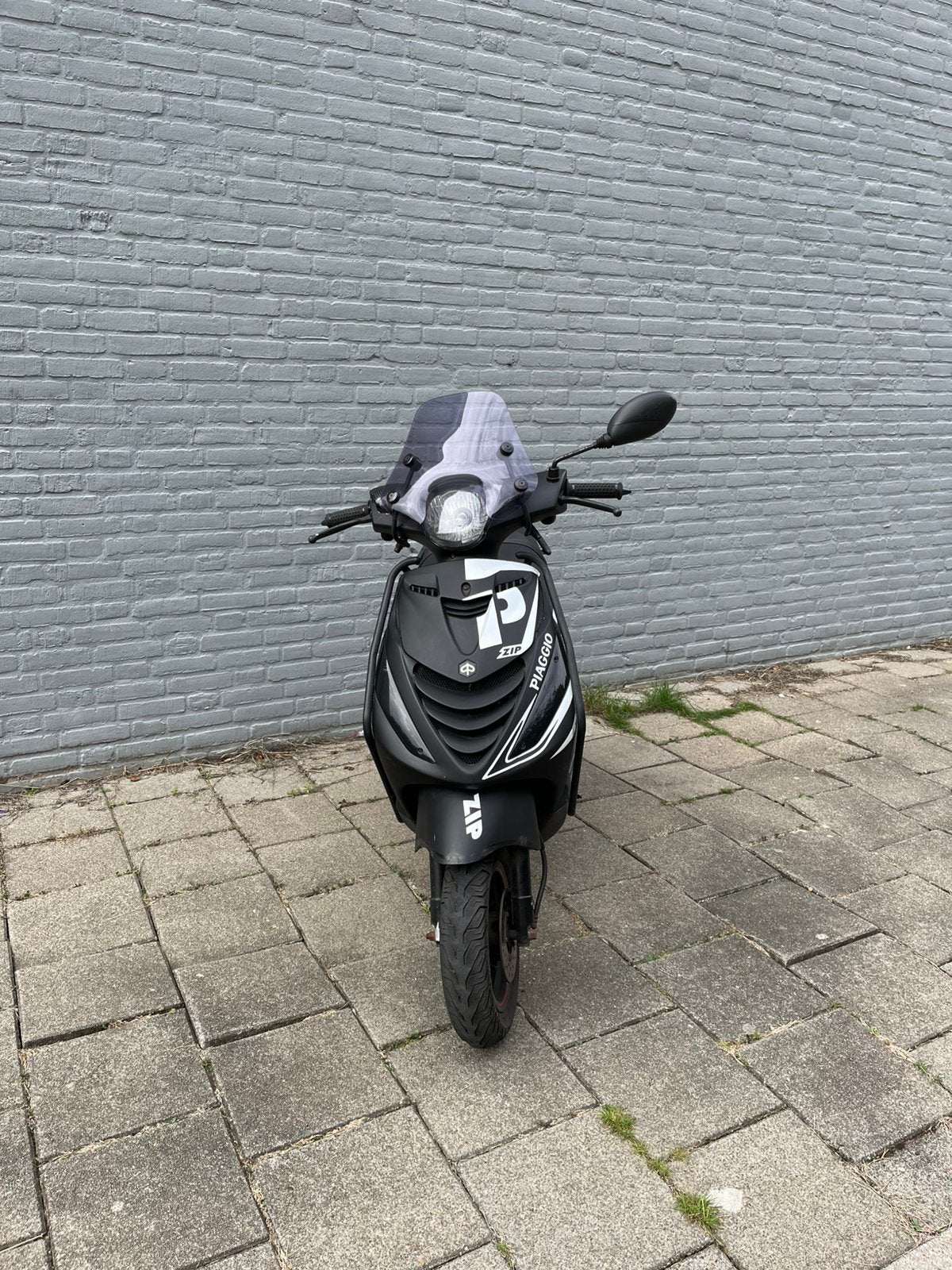 Piaggio Zip 2013 - Gele plaat, Fietsen en Brommers, Ophalen, Gebruikt, Maximaal 45 km/u, Zip