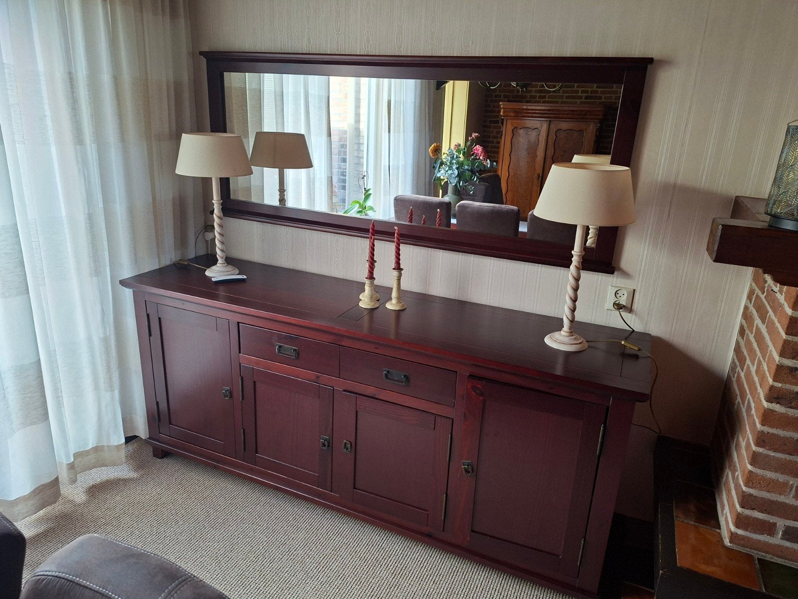 Mooi dressoir van donker hout met lade en deuren, Ophalen, Gebruikt, Met lade(s), 150 tot 200 cm