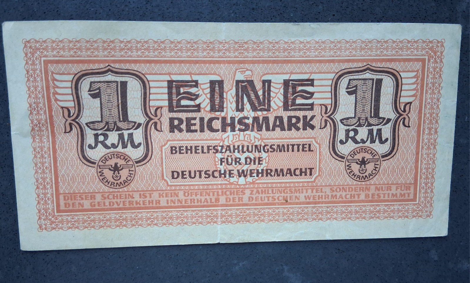 1 Reichsmark Behelfsszahlungsmittel Deutsche Wehrmacht WOII, Ophalen of Verzenden