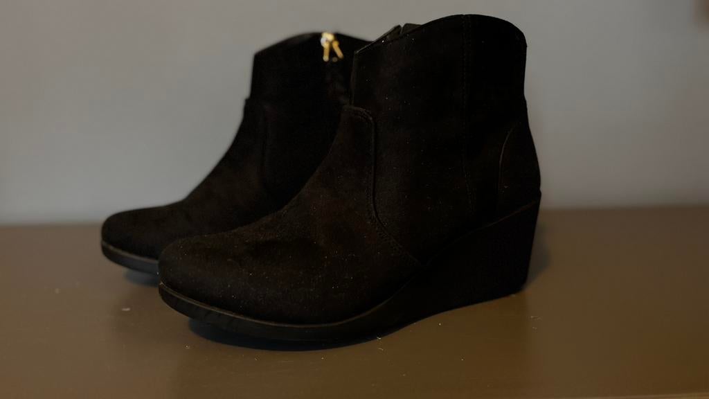 Lage suède laarsjes, enkellaarsjes sleehak Crocs W9, mt. 39, ., Zwart, Lage of Enkellaarzen, Crocs
